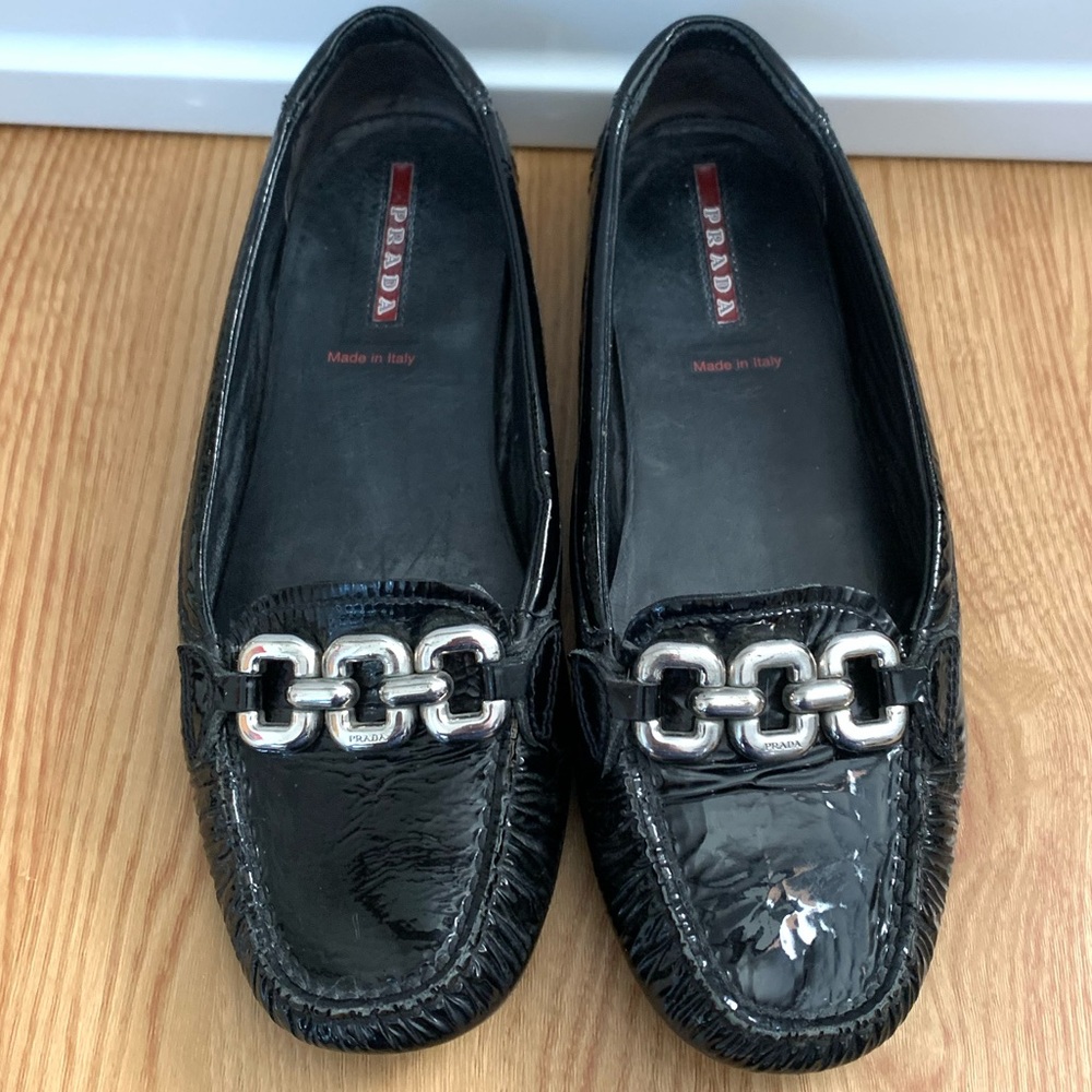 Vintage Authentic Prada black patent leather loafer with chain Rare size 36